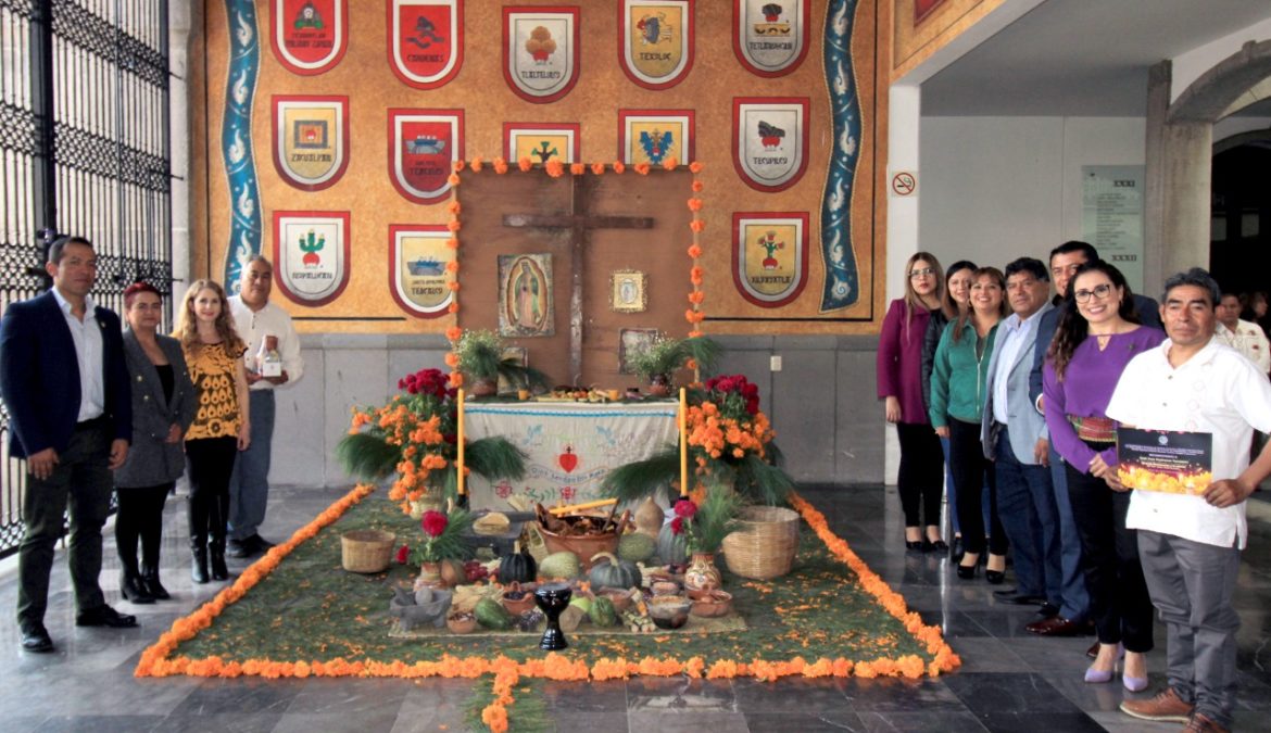 OFRENDA MONUMENTAL A LA USANZA DE SAN ISIDRO BUENSUCESO EN EL CONGRESO: DIPUTADA REYNA FLOR BÁEZ LOZANO