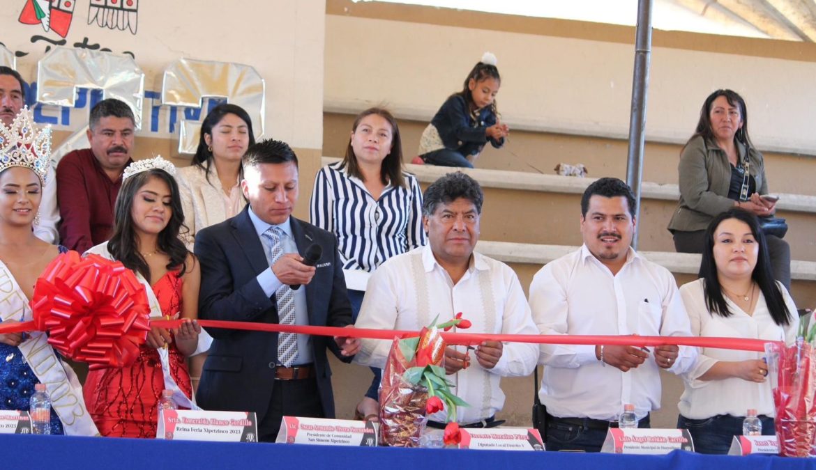 Participa Vicente Morales en inauguración de la feria de San Simeón Xipetzinco 2023