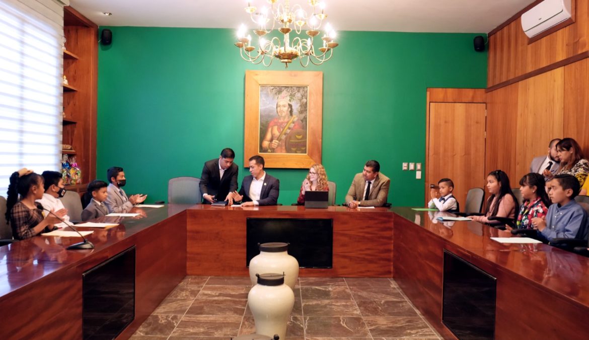 Reciben a niñas y niños presidentes por un día en el Congreso del Estado de Tlaxcala
