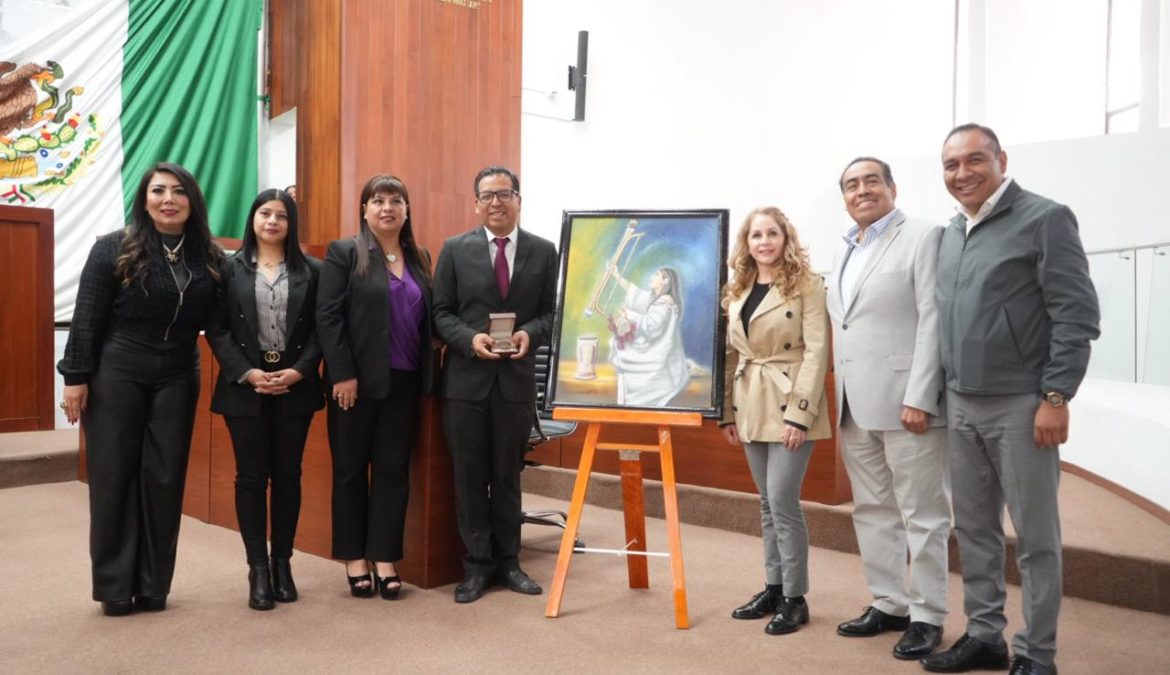 Entrega Congreso del Estado “Presea al arte Maestro Desiderio Hernández Xochitiotzin 2024”