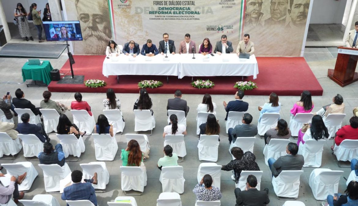Se lleva a cabo foro “Democracia Reforma Electoral” en el Congreso de Tlaxcala