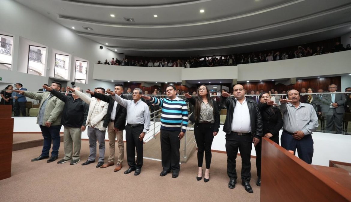 Rinde protesta ante el Congreso del Estado, Concejo Municipal de San Lucas Tecopilco