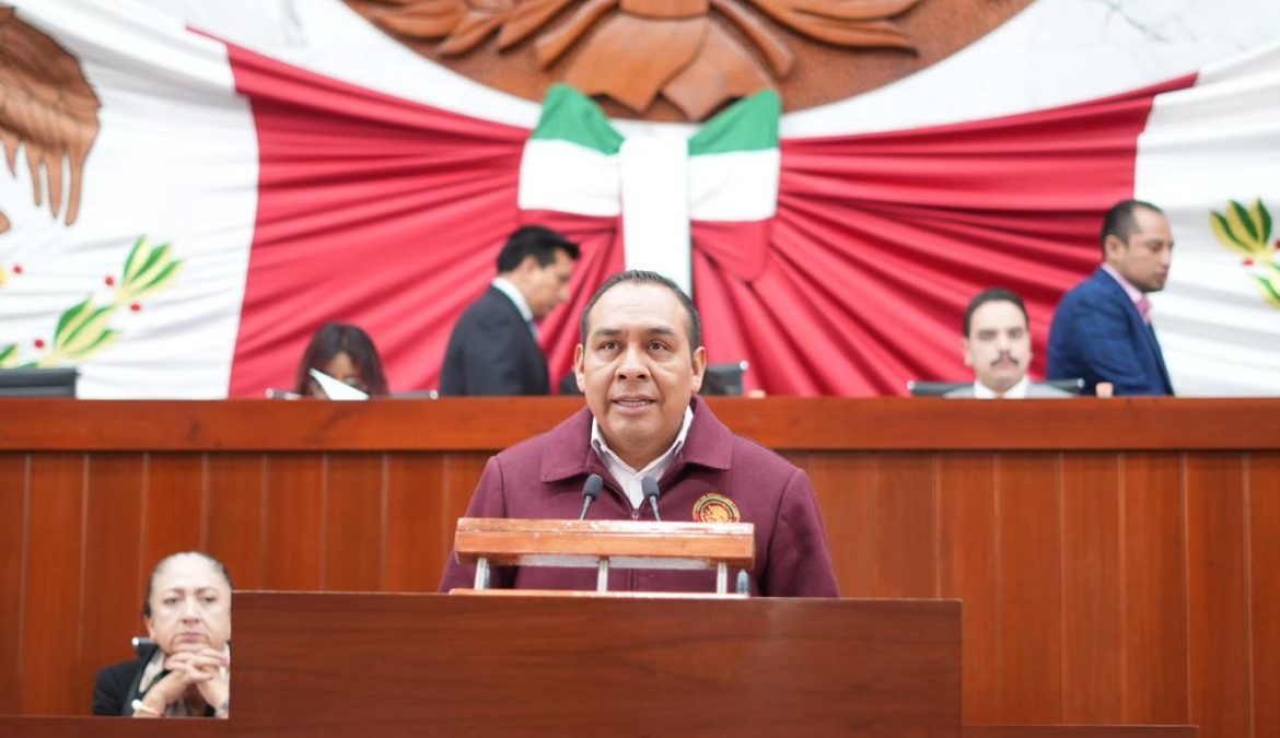 Presenta diputado Miguel Ángel Caballero Yonca Iniciativa para expedir Ley del Servicio Profesional de Carrera Policial en Tlaxcala