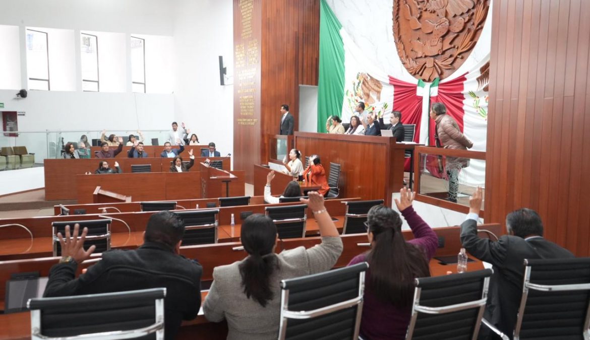 Aprueba Congreso dar lectura a Proyectos de Acuerdo de los dictámenes relativos a las cuentas públicas dispensando Resultandos y Considerandos