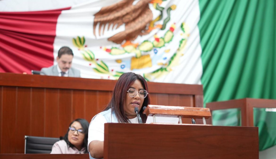 Propone diputada Brenda Cecilia Villantes Ley de Condecoraciones para Fortalecer Instituciones de Seguridad Pública en Tlaxcala