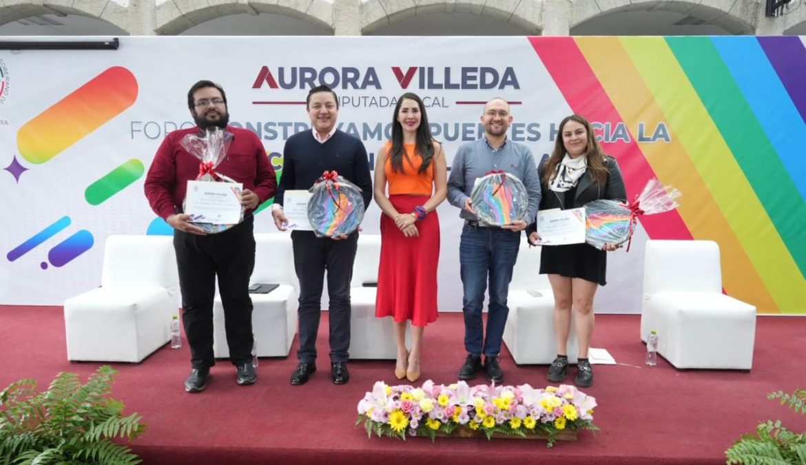 Aurora Villeda impulsa la inclusión de la comunidad LGBTTIQ+ a través de foro en el Congreso del Estado