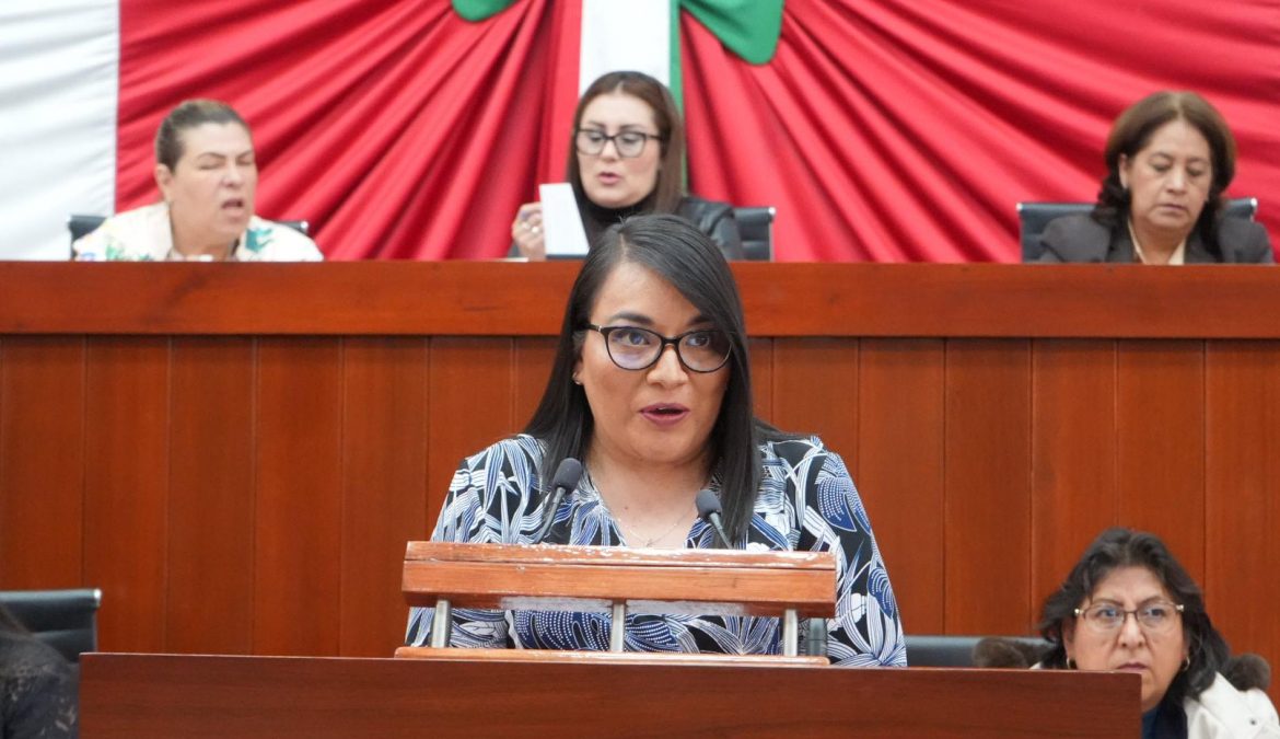 Propone Laura Yamili Flores inscribir el nombre de Tecuelhuetzin Xicohténcatl con letras doradas en el Congreso Propone Laura Yamili Flores inscribir el nombre de Tecuelhuetzin Xicohténcatl con letras doradas en el Congreso