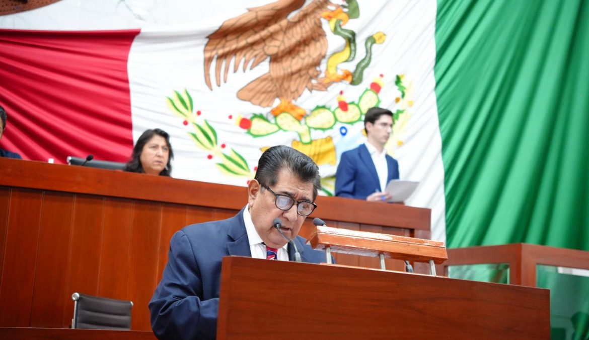 Propone Héctor Ortiz uso cultural de inmueble en Plaza Bicentenario