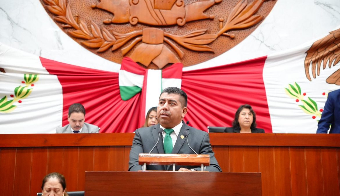 Diputado Jaciel González presenta iniciativa para dar reconocimiento legal a Símbolos Estatales