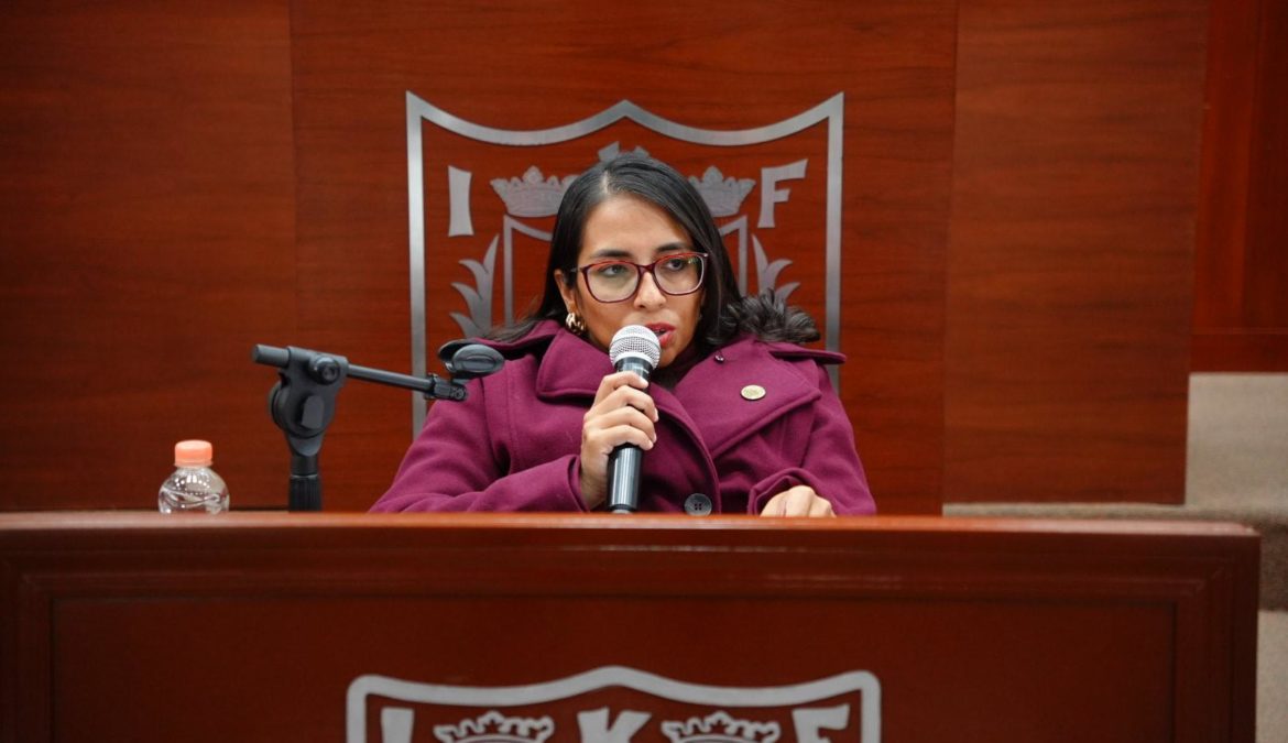 Presenta Gabriela Hernández Iniciativa para expedir la Ley del Derecho al Cuidado Digno y Corresponsable y del Sistema Estatal de Cuidados Presenta Gabriela Hernández Iniciativa para expedir la Ley del Derecho al Cuidado Digno y Corresponsable y del Sistema Estatal de Cuidados