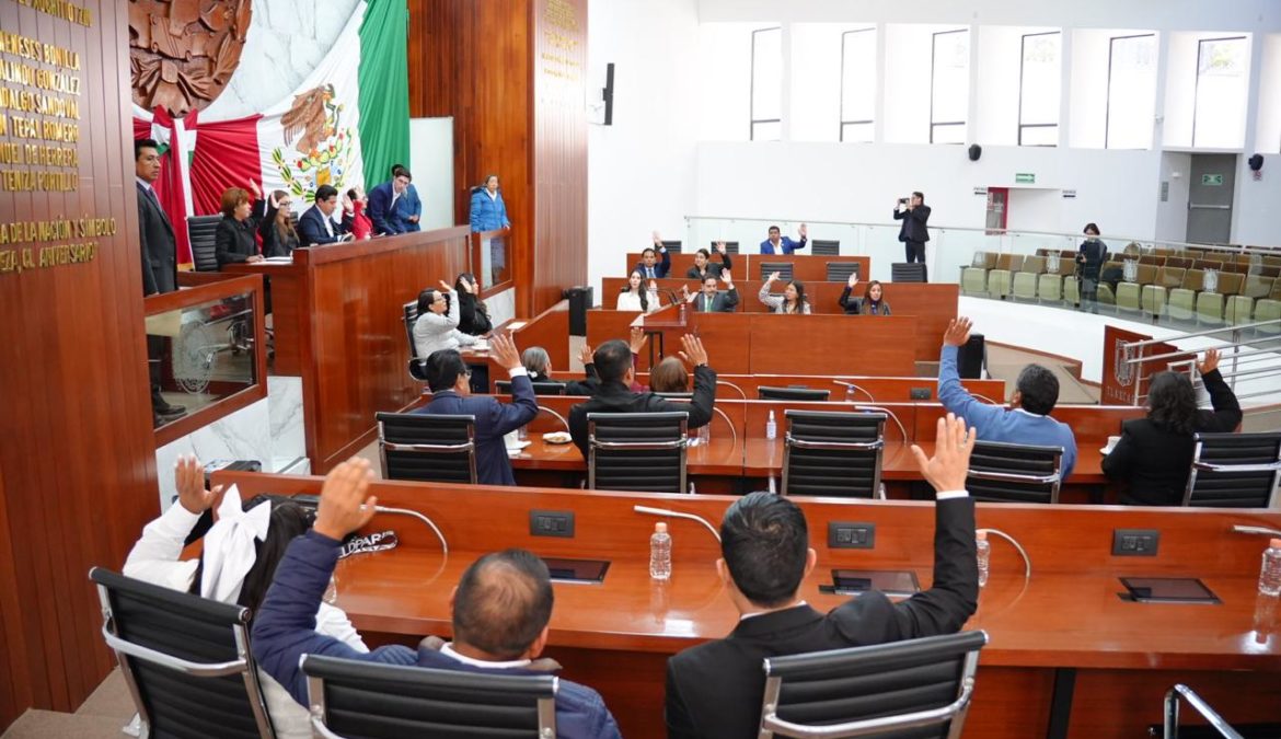 Congreso aprueba convocatoria para reconocer a docentes con 50 años de servicio Congreso aprueba convocatoria para reconocer a docentes con 50 años de servicio