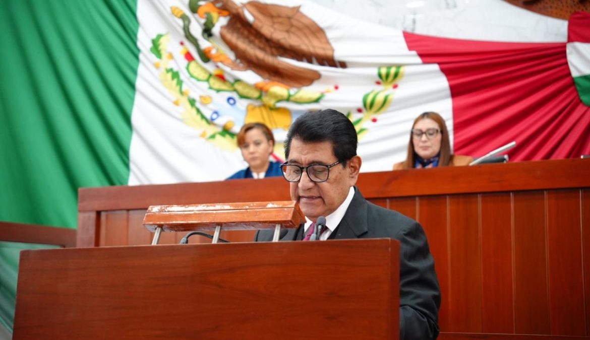 Propone Héctor Ortiz actualizar la Ley del Control Constitucional del Estado de Tlaxcala