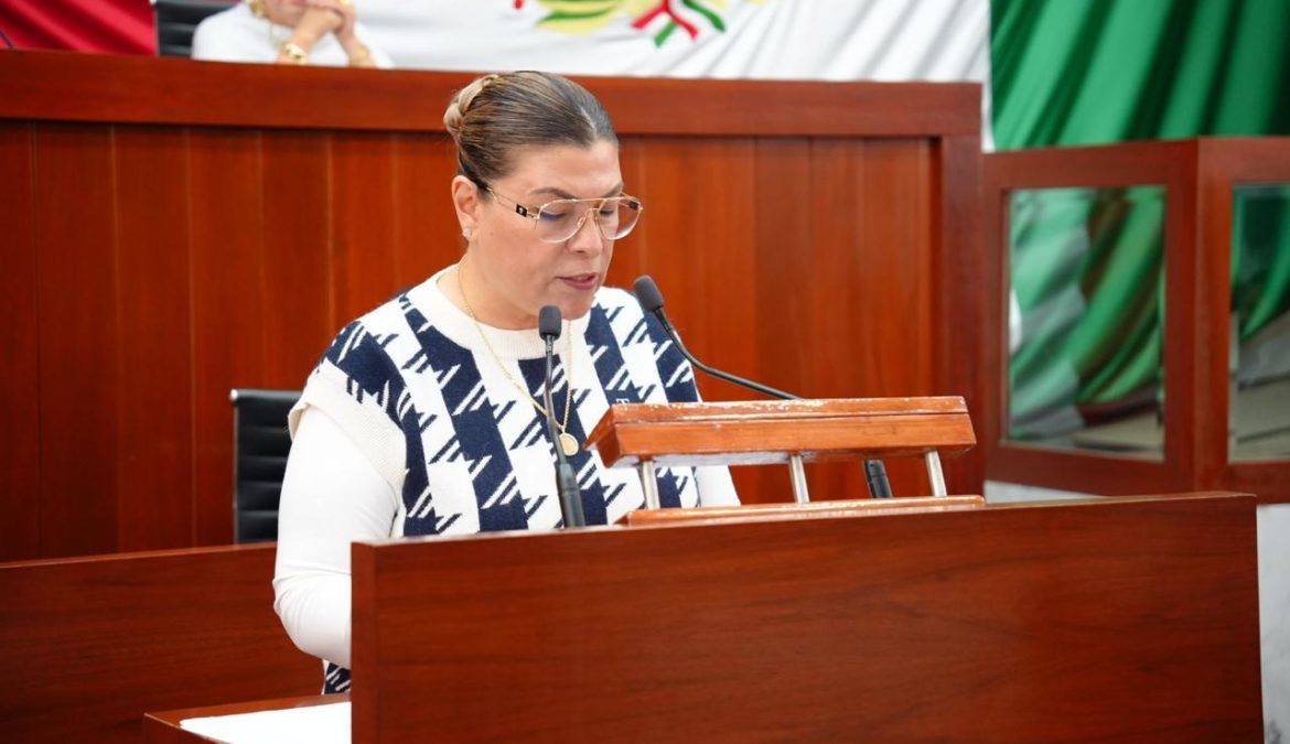 Propone Sandra Aguilar Vega actualizar el marco constitucional del juicio político en Tlaxcala Propone Sandra Aguilar Vega actualizar el marco constitucional del juicio político en Tlaxcala