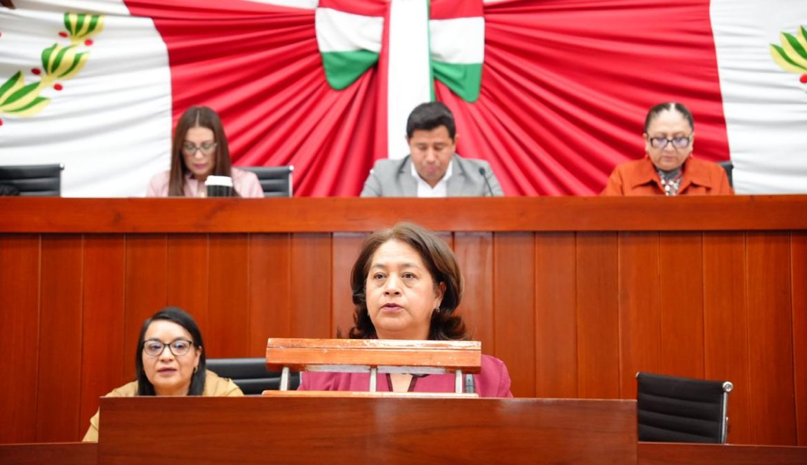 Propone Ana Bertha Mastranzo reconocer por Ley la salud menstrual y licencias laborales por endometriosis en Tlaxcala