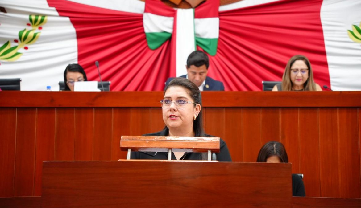 Propone Soraya Bocardo reconocer a los animales como seres sintientes en el Código Civil de Tlaxcala