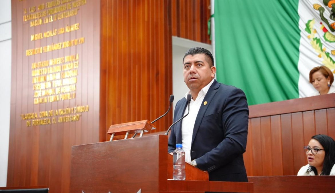 Diputado Jaciel González presenta Iniciativa para agravar sanciones por robo de equipo e infraestructura agropecuaria Diputado Jaciel González presenta Iniciativa para agravar sanciones por robo de equipo e infraestructura agropecuaria
