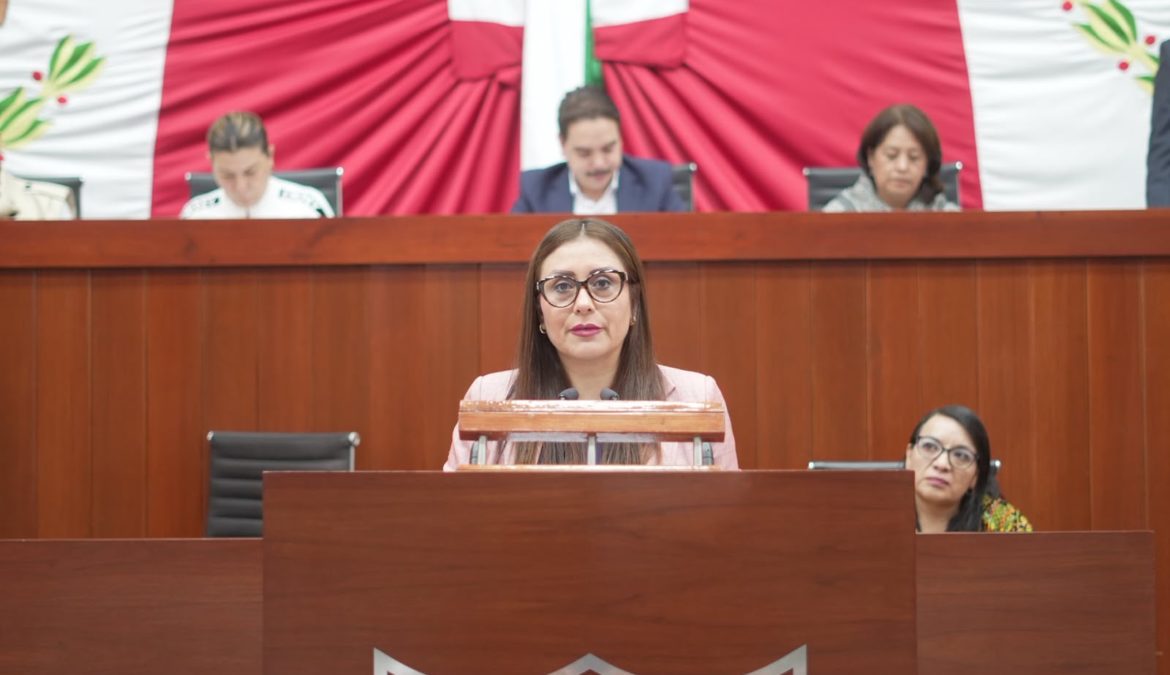 Propone Reyna Flor Báez reformar la Constitución de Tlaxcala, en materia de simplificación administrativa