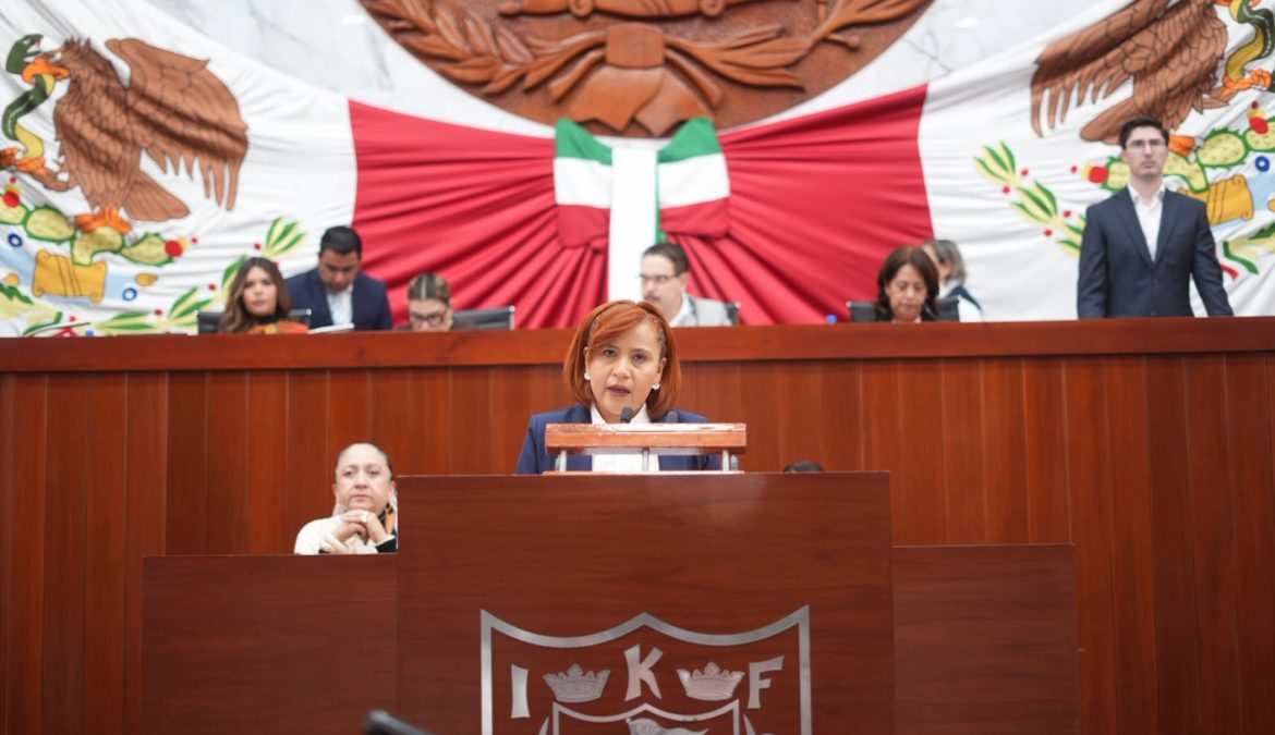 Propone Madai Pérez tipificar competencias vehiculares ilícitas en la vía pública